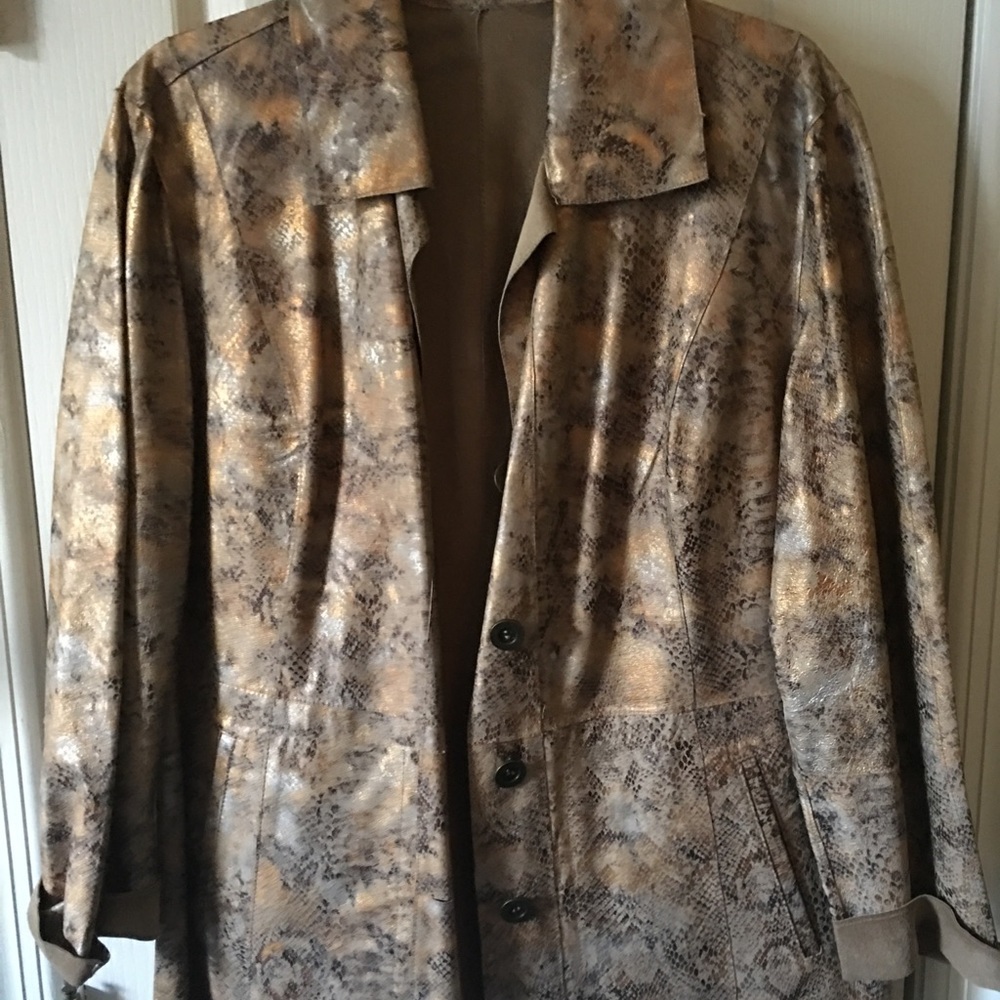 Chicos leather blazer reversible like new